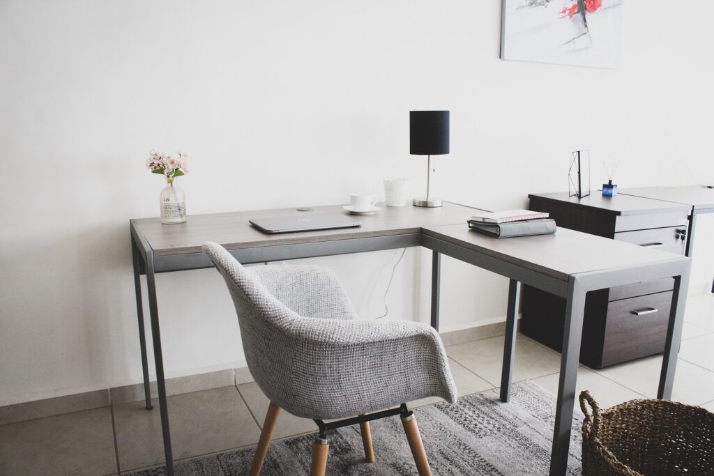 chaise table télétravail